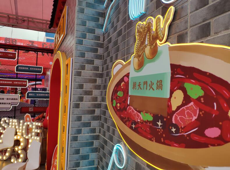 開一家重慶火鍋店該如何選擇餐桌？