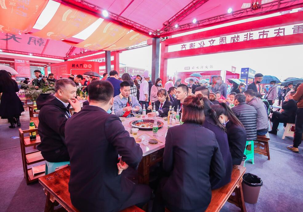 鳳城開(kāi)火鍋加盟店，如何培養(yǎng)營(yíng)銷意識(shí)？