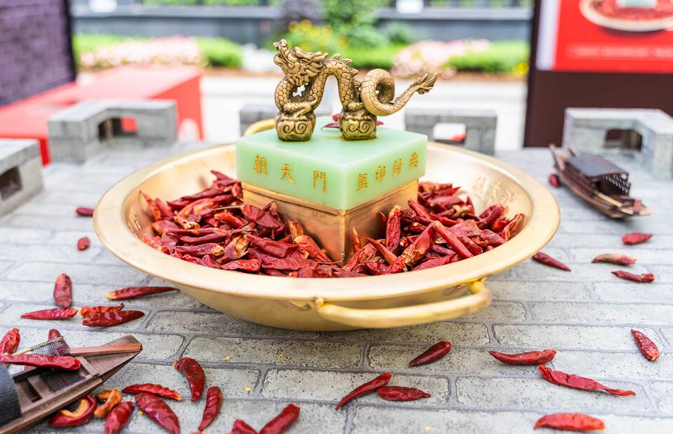 現(xiàn)代餐飲中還有什么比火鍋未來發(fā)展好？