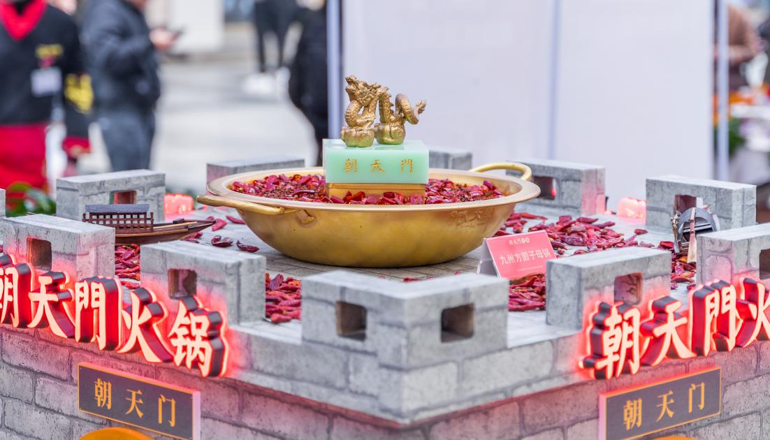 火鍋OR麻辣燙，哪樣更受歡迎？