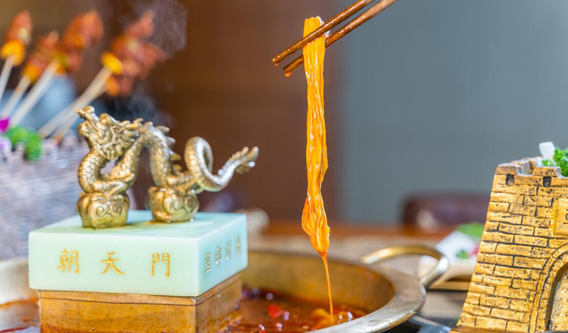 火鍋店餐具怎么選？三個(gè)方面，選出高性價(jià)比特色餐具！